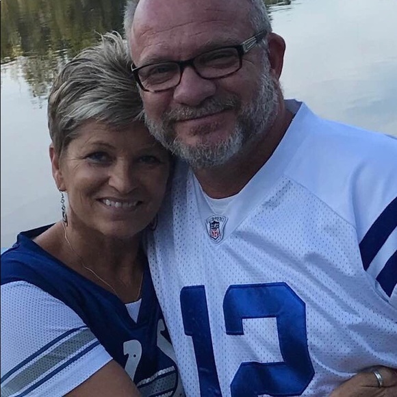 Meet your Posher, Vickie - Picture 1 of 1